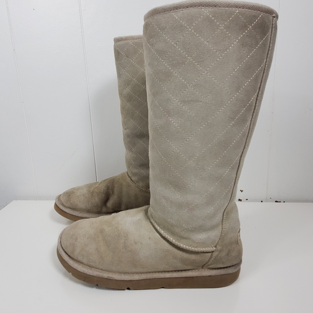 Ugg Classic tall boot 2 - Picture 12 of 12